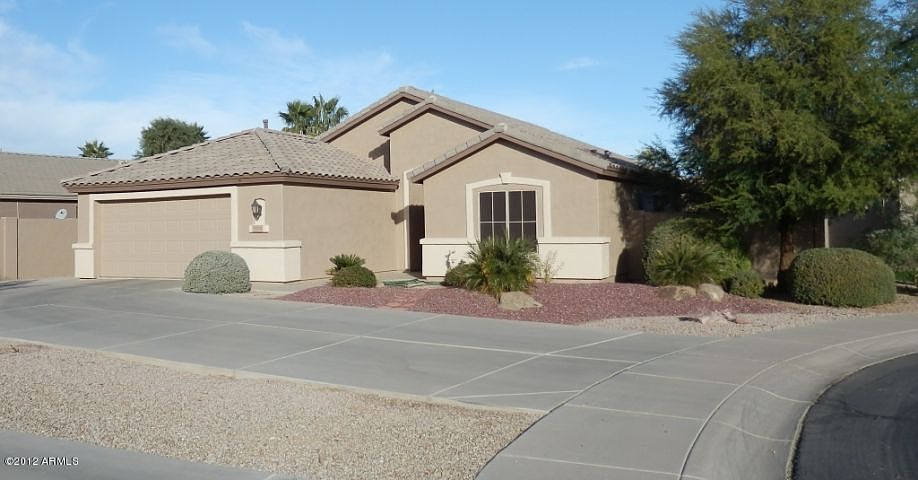 1st image of 2204 E Cherry Hills Pl