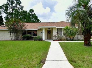 2 Pointer Pl, Palm Coast, FL 32164