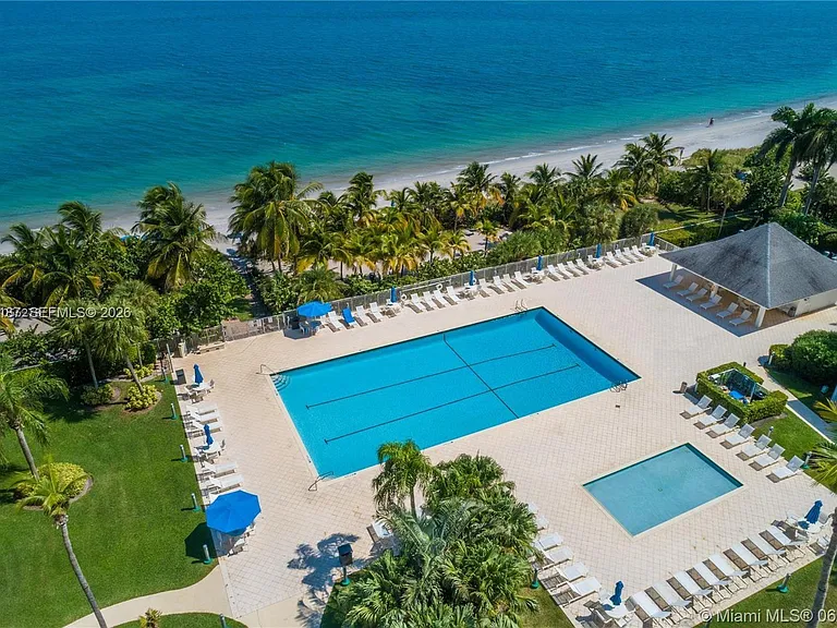 881 Ocean Dr #3E — Photo 13