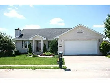 448 Hesburgh Dr photo 1