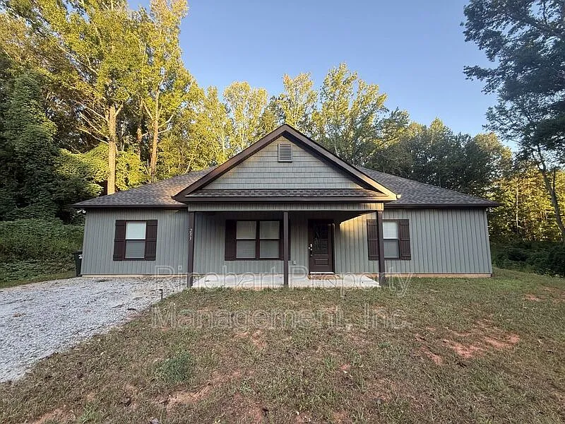 233 Lincoln Rd