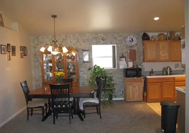 2829 Acacia Ave — Photo 6