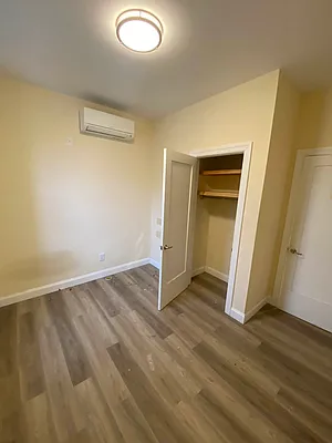 Rented by Sapphire Realty Holdings LLC | media 28