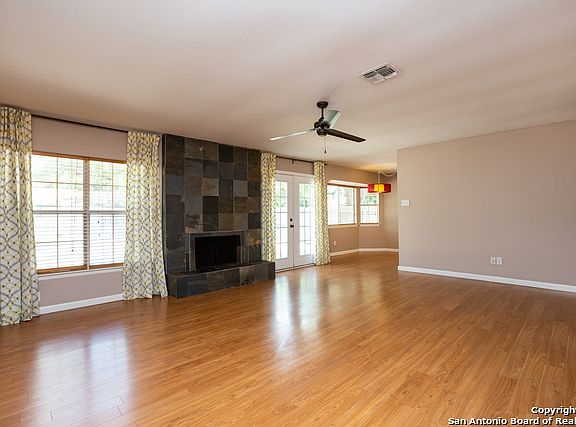 5th image of 2315 Oriley St