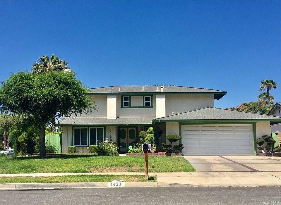 1st image of 1433 N Solano Pl