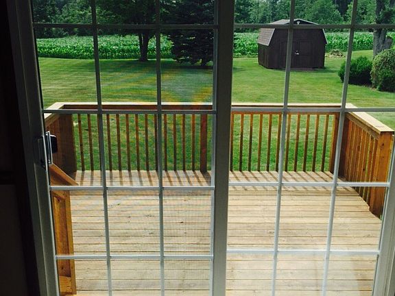 Rear sliding door exit 