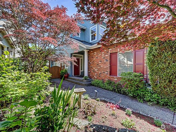 2nd image of 24581 NE 118th Place