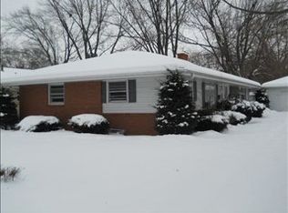 3013 Chateau Ln, Rockford, IL 61103