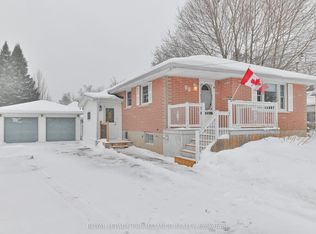 98 Ontario St, Brighton, ON K0K 1H0