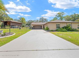 11238 Kodiak Wren Rd, Weeki Wachee, FL 34614