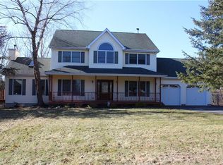 521 Station Rd, Rock Tavern, NY 12575