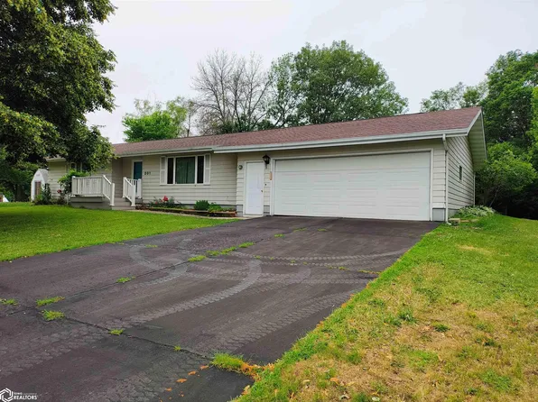 201 Summit St, Bayard, IA 50029