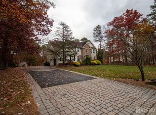 102 Erin Dr, Jackson, NJ 08527