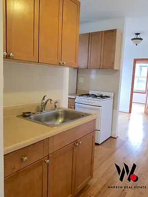 Rented by Warren T Real Estate Corp. | media 17