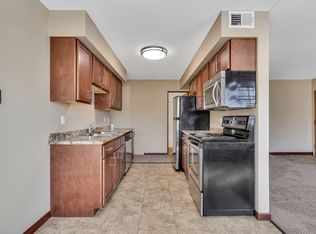 Lamplighter Village Apartments, Hopkins, MN 55343