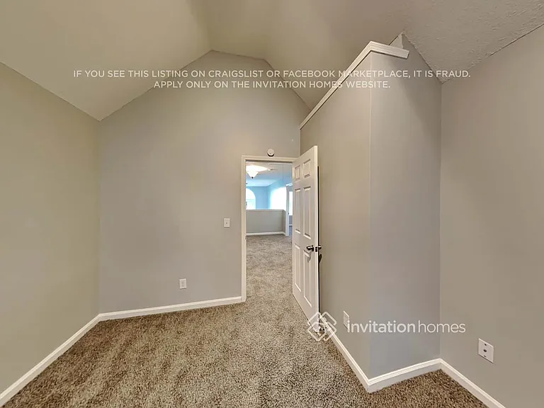 6950 Foxmoor Way — Photo 14
