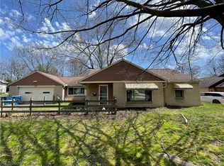 647 Longmere Dr, Kent, OH 44240