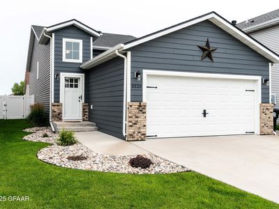 5520 Lou Ann St, Grand Forks, ND, 58201