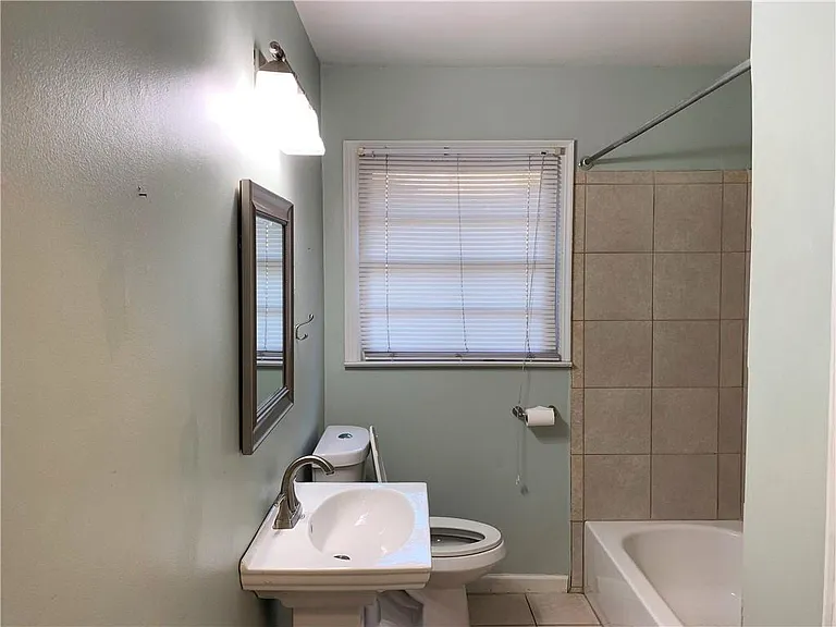 317 W Wieuca Rd NE — Photo 16