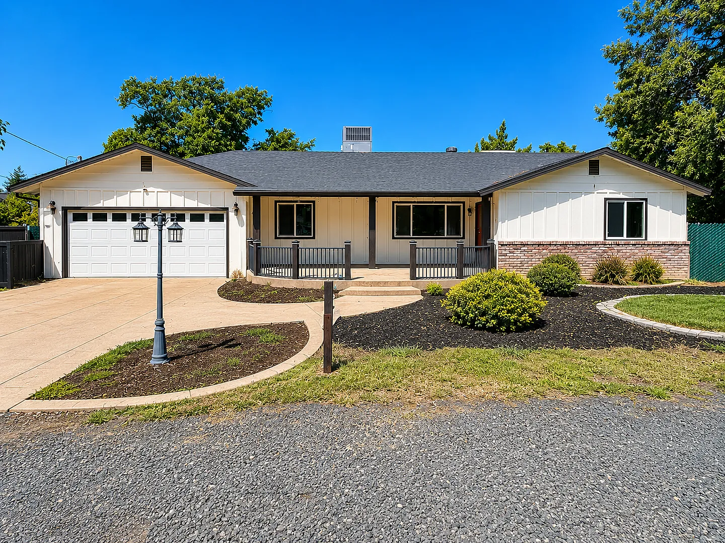 Private 3BR Home on Approx. 1 Acre | Huge Fenced Yard, Sunroom & 2-Car Garage — Photo 2