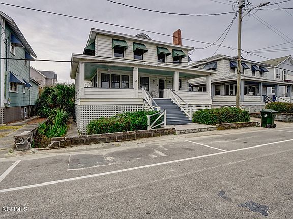 3rd image of 10 E Charlotte Street