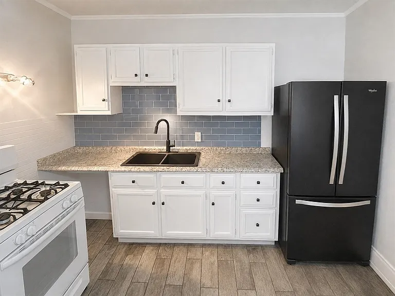 50 Dartmouth St #2 — Photo 10