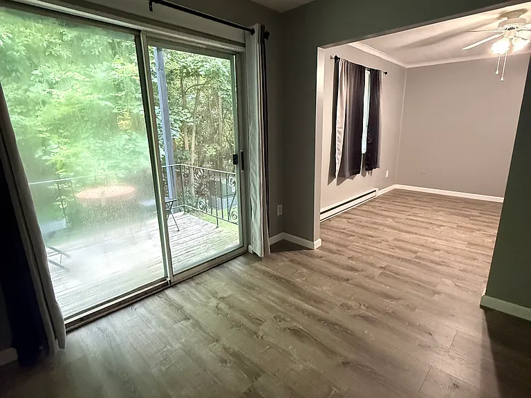 19 White Gate Dr #E — Photo 6