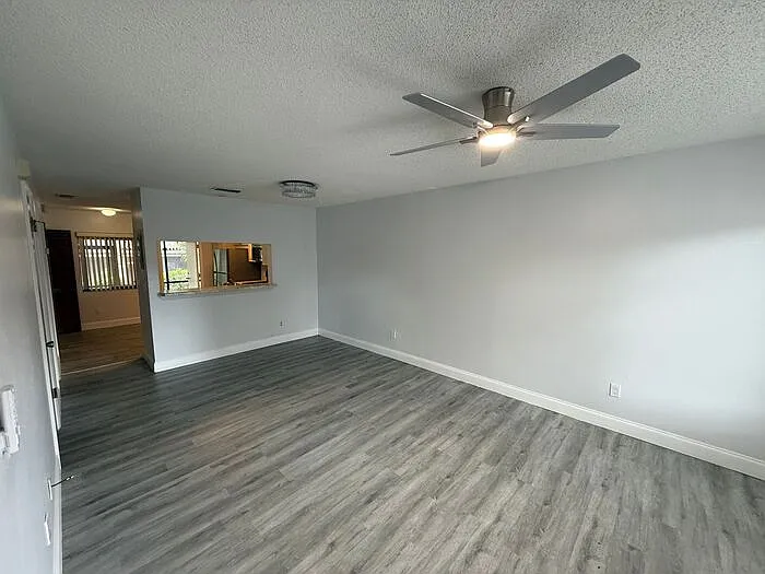 303 Sandlewood Trl #2 — Photo 3