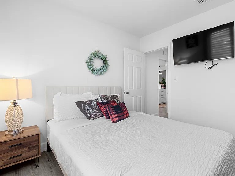 13271 Amarillo Dr — Photo 9