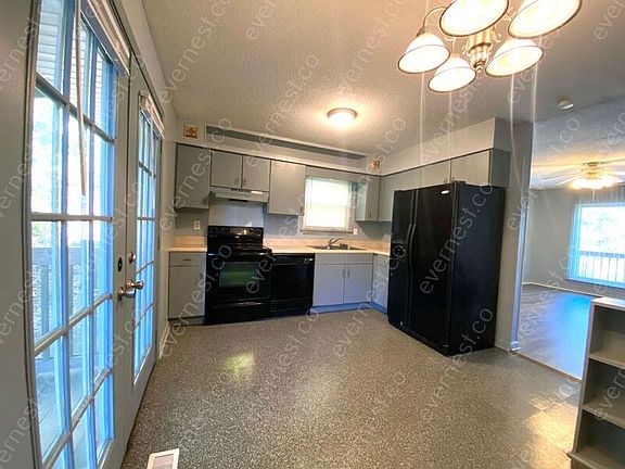4th image of 739 Germantown Cir Unit A