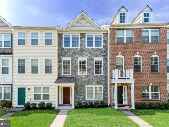 44134 Puma Sq, Chantilly, VA 20152