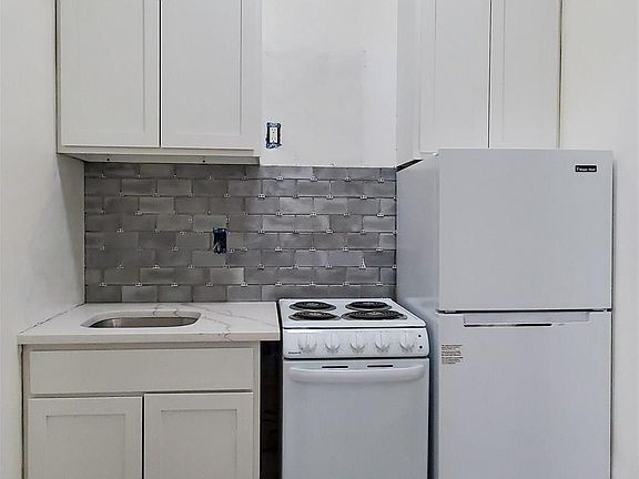 4th image of 518 Madison Ave APT 1F