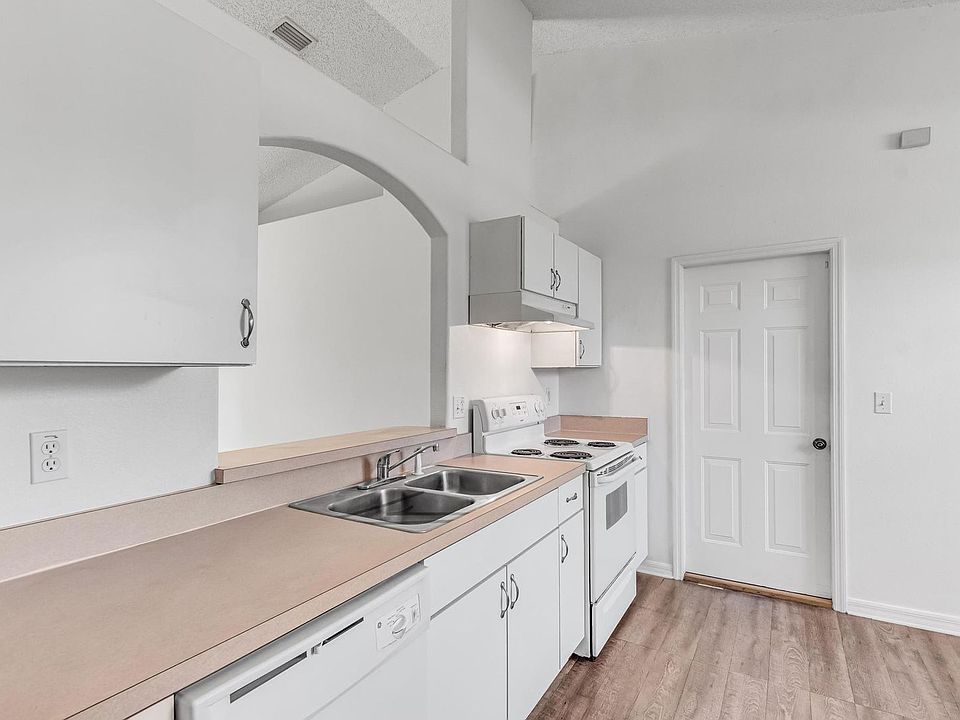 1st image of 29 Big Bear Ln