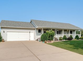 11770 Wilcox Rd, North Branch, MN 55056