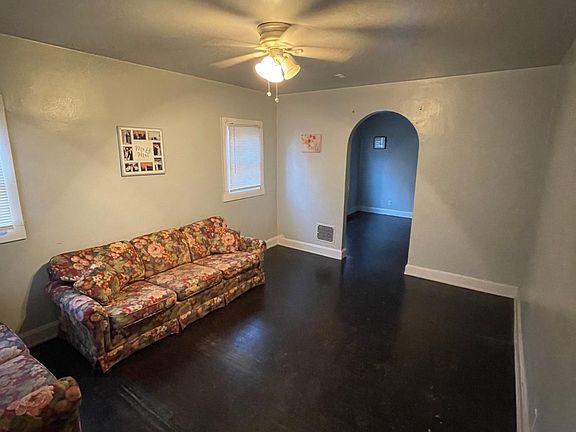 2nd image of 1701 Cleveland Ave APT 1