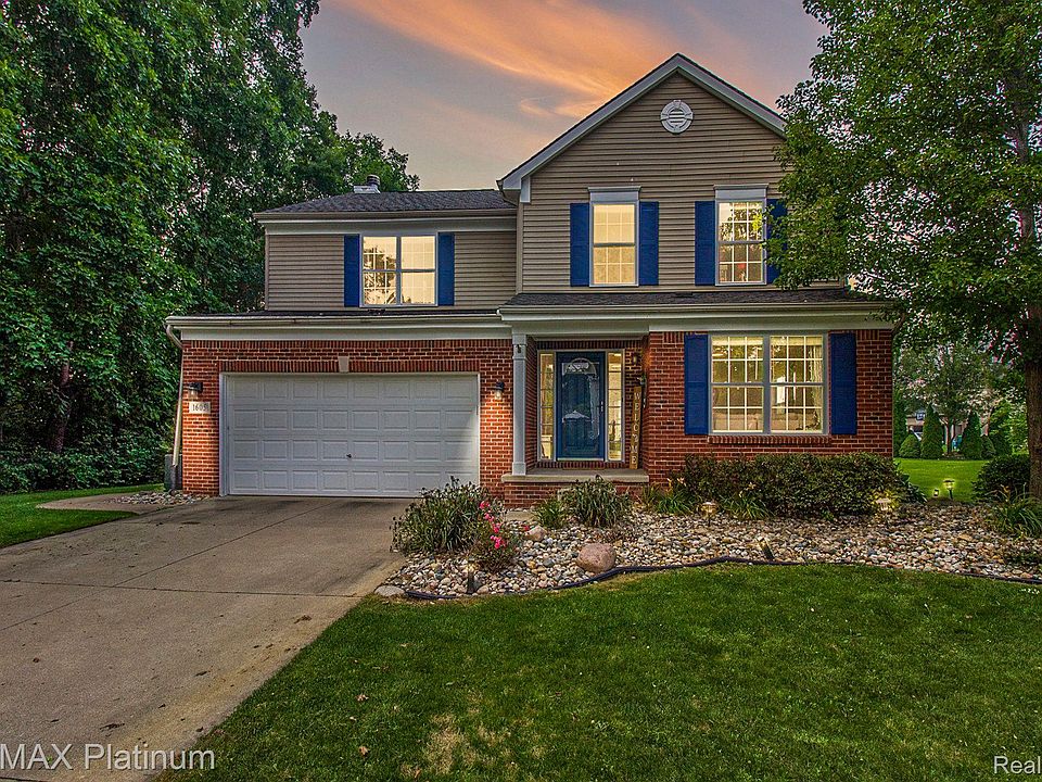 1st image of 1605 Four Seasons Dr