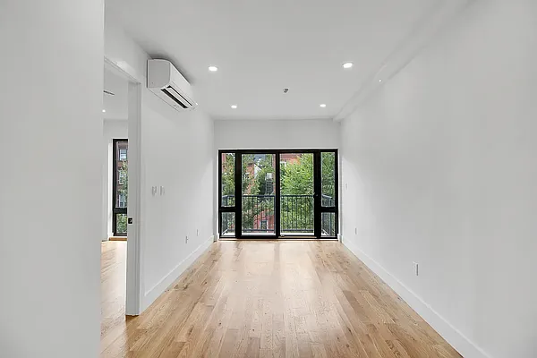 Rented by Freestone Property Group | media 16