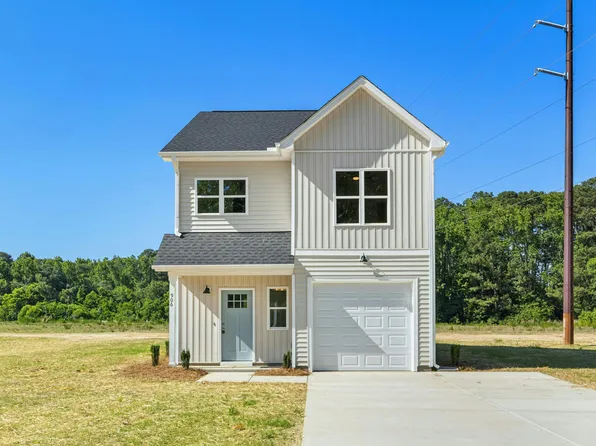 906 Butler Dr, Erwin, NC 28339