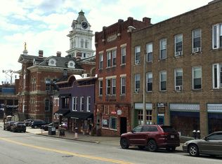 19 W Washington St APT 3, Athens, OH 45701