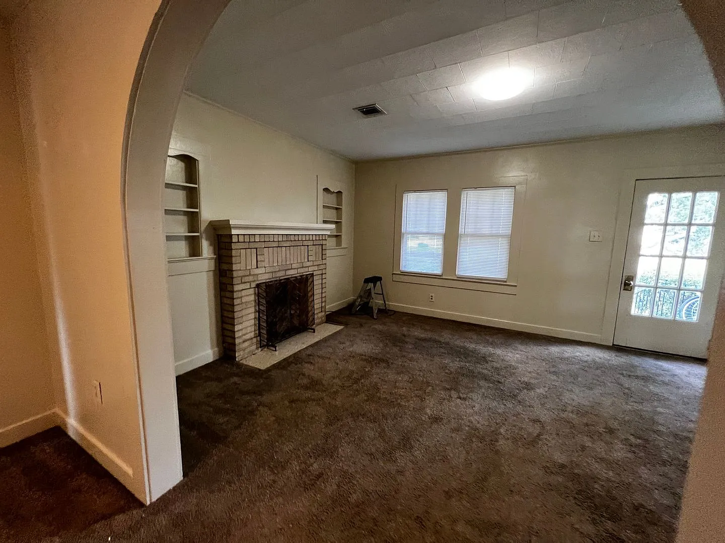 Four Bedroom, Three Bathroom , House Near UL with Lawncare. — Photo 4