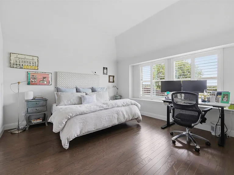536 Inwood St — Photo 15