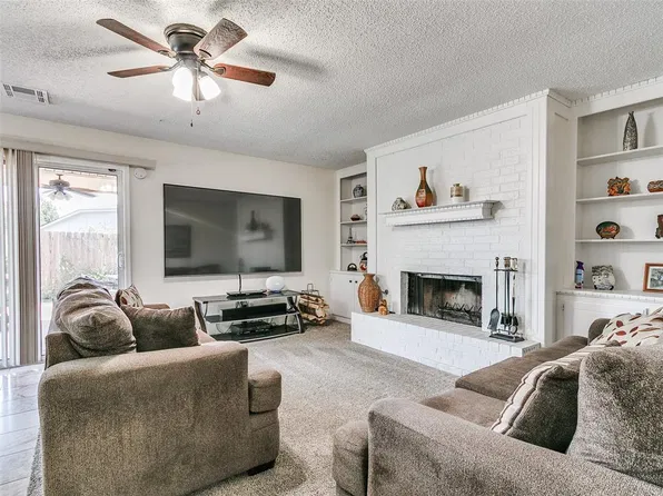 10134 Southridge Dr, Oklahoma City, OK 73159