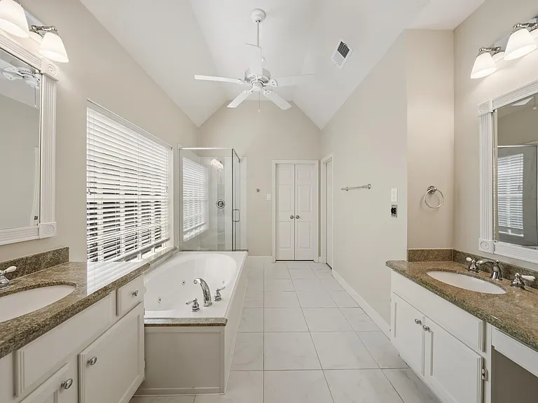 19722 Knightsridge Ln — Photo 20