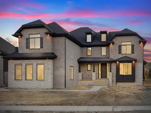 11762 Encore Dr, Shelby Township, MI 48315
