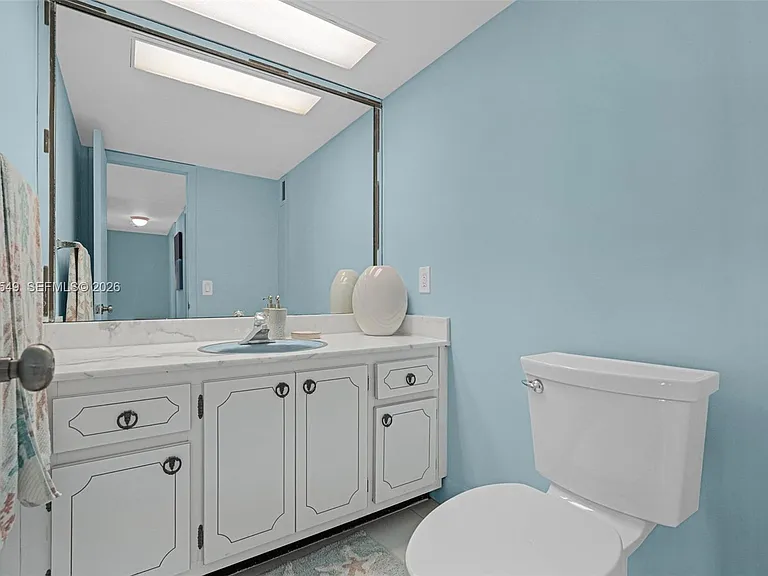 4280 Galt Ocean Dr #2F — Photo 38