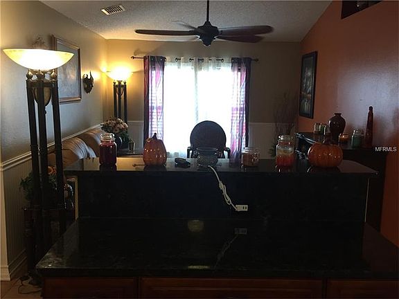 5th image of 313 Salmon Ct