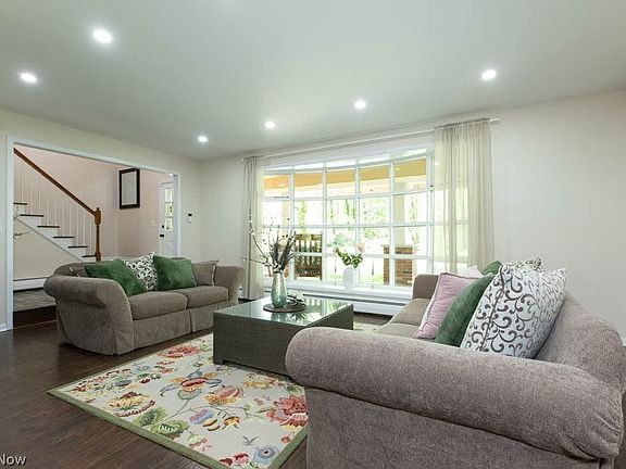 2nd image of 8122 Westhill Dr