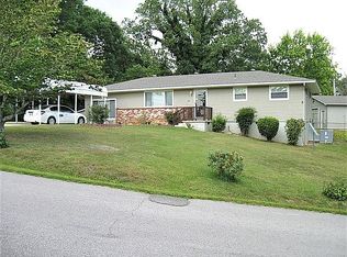 1113 O'Henry Dr, Hixson, TN 37343