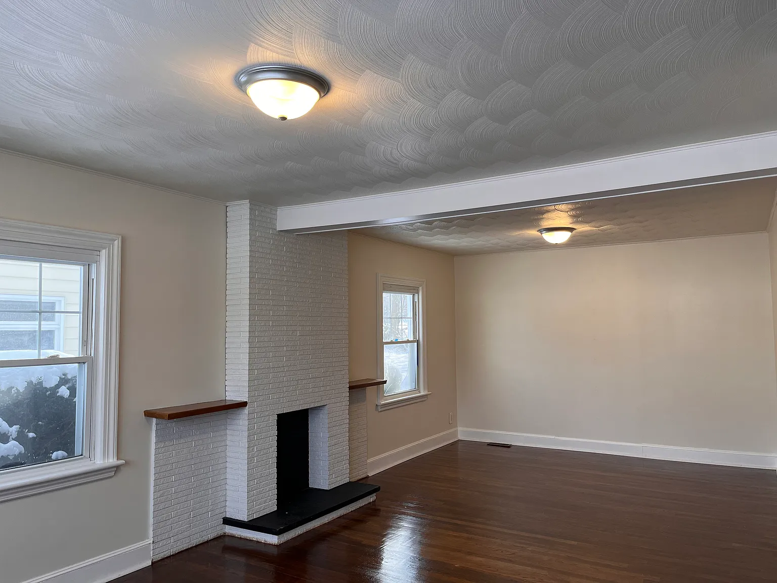 1 bed, 1.5 bath, $750 — Photo 1
