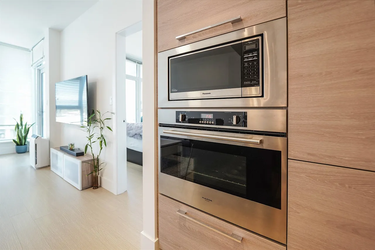 1 bed, 580 sqft, $2,499 — Photo 2